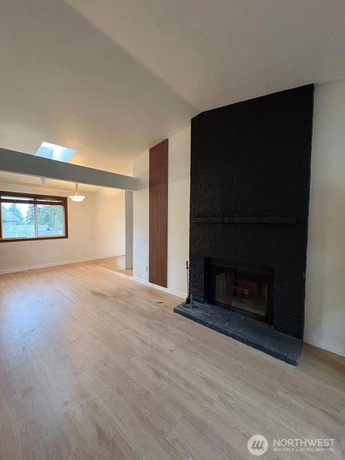 1923 233rd Pl Se, Bothell, WA, 98021-9555 | Card Image