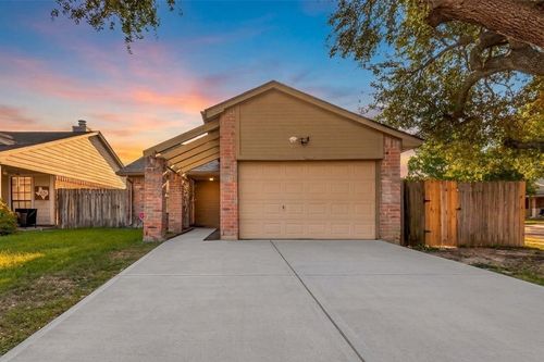 7102 Village Lake Dr, Cypress, TX, 77433-1090 | Card Image