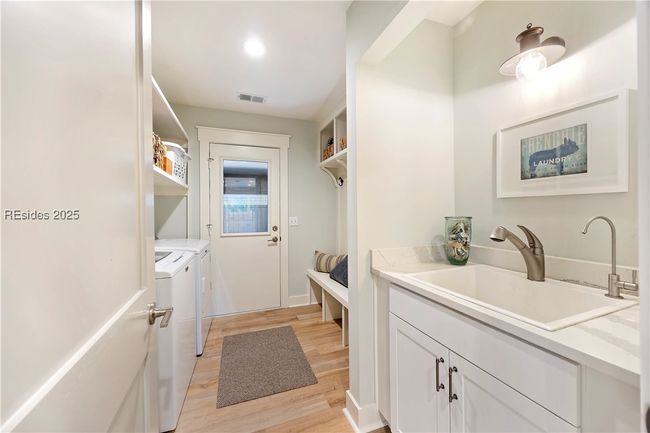 Laundry Room | Image 40