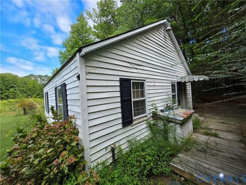485 Around The Fence, Cobbs Creek, VA, 23109 | Card Image
