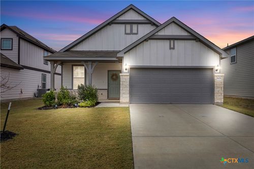 808 Beacon Hts, Seguin, TX, 78155-0076 | Card Image