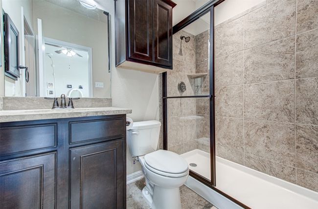 Full Bathroom, Complete with Modern Fixtures | Image 25