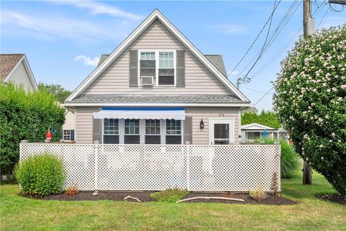 64 Burnside Ave, Narragansett, RI, 02882-5048 | Card Image