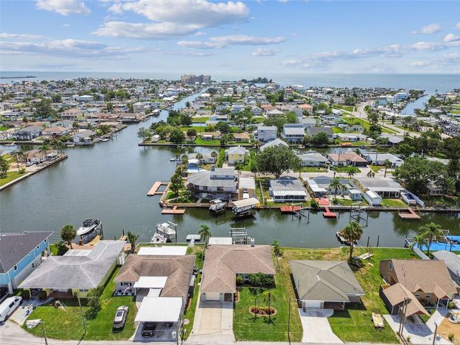 13909 Berkowitz Ave, House other with 3 bedrooms, 2 bathrooms and null parking in Hudson FL | Image 76