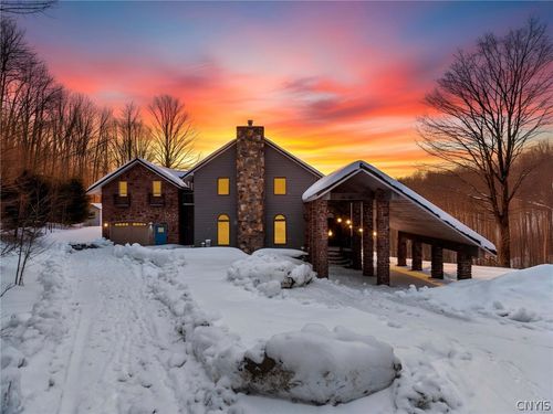 150 Valleygate Dr, Parish, NY, 13131-4151 | Card Image