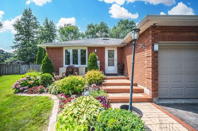 11 Nugent Crt, House other with 2 bedrooms, 2 bathrooms and 6 parking in Barrie ON | Image 3