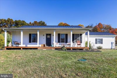 9047 River Road, House other with 3 bedrooms, 2 bathrooms and null parking in HEDGESVILLE WV | Image 3