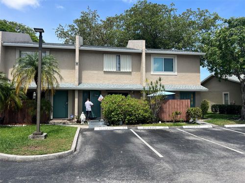 822 Banks Rd, Coconut Creek, FL, 33063 | Card Image