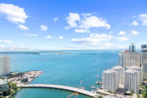 4011-495 Brickell Ave, Miami, FL, 33131-2861 | Card Image