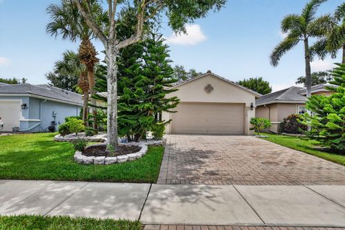 8158 Duomo Cir, Boynton Beach, FL, 33472-7128 | Card Image