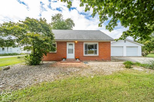 9815 S 300 W, Pendleton, IN, 46064-9527 | Card Image
