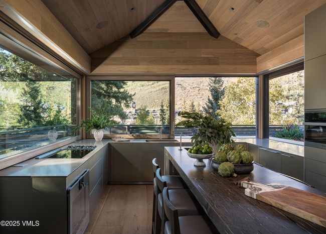 100 Vail Rd, Home with 11 bedrooms, 18 bathrooms and 4 parking in Vail CO | Image 5
