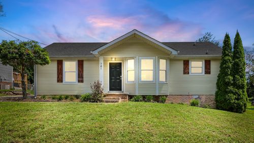 741 Princeton Cir, Clarksville, TN, 37042-4628 | Card Image
