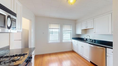 1-52 Linwood St, Medford, MA, 02155-2840 | Card Image