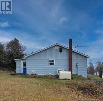 552 Montgomery St, House other with 3 bedrooms, 1 bathrooms and null parking in Dalhousie NB | Image 3