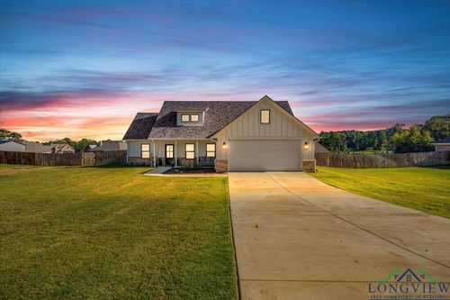 681 Peavine Rd, Kilgore, TX, 75662-7834 | Card Image
