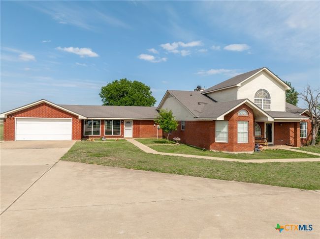 411 Wade Rd, House other with 4 bedrooms, 2 bathrooms and null parking in Eddy TX | Image 5