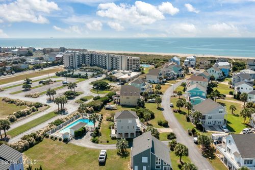 115 Island Quay Ct, Atlantic Beach, NC, 28512-7430 | Card Image