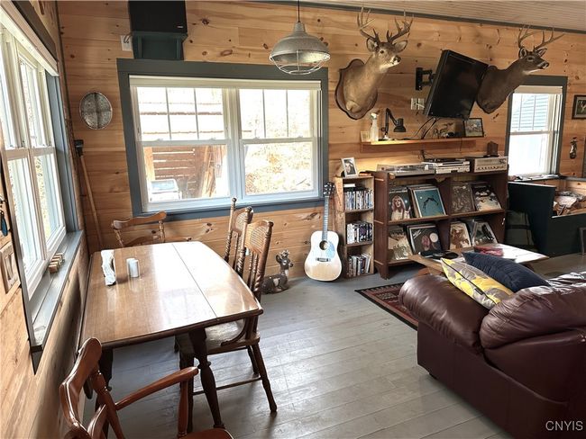 Dining Area | Image 17