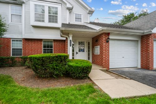 8-1727 W Hawkes St, Arlington Heights, IL, 60004-7483 | Card Image