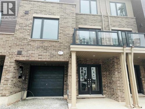 27 Roxanne Dr, Hamilton, ON, L8H0B6 | Card Image