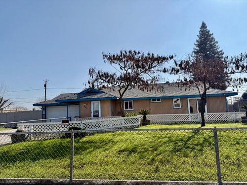 201 Monterey Ave, Chowchilla, CA, 93610-2526 | Card Image