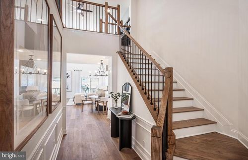 10501-425 Aspen Cir, BLUE BELL, PA, 19422 | Card Image