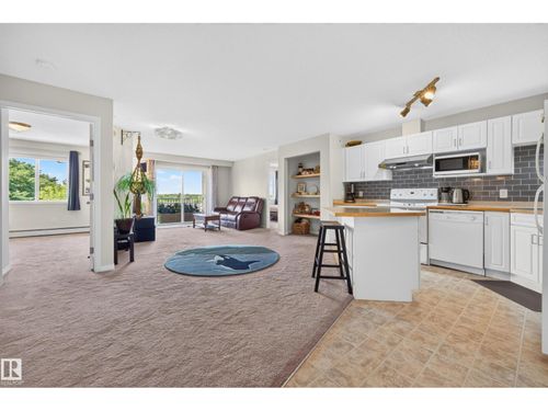 526-11325 83 St Nw, Edmonton, AB, T5B4W5 | Card Image