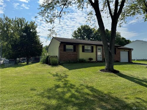 147 Marrett Farm Rd, Englewood, OH, 45322-3415 | Card Image