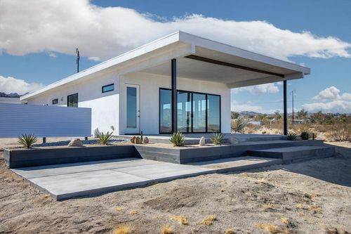 66050 Cottonwood Dr, Joshua Tree, CA, 92252-5232 | Card Image