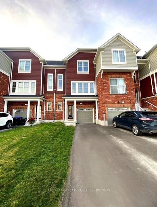 23 Shelburne Ave, Wasaga Beach, ON, L9Z0J4 | Card Image