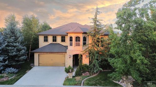 542 E Eaglewoods Ln, Eagle, ID, 83616-5427 | Card Image