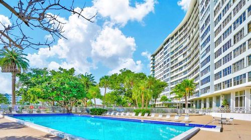 apt-2m-7441 Wayne Ave, Miami Beach, FL, 33141-2539 | Card Image