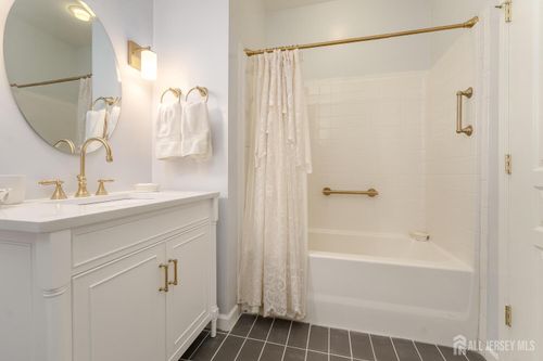 1103 Conrad Way, Somerset, NJ, 08873-6075 | Card Image