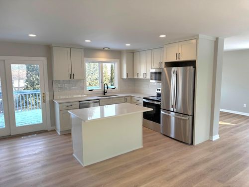 13952 Rice Lake Cir, Maple Grove, MN, 55369-8403 | Card Image