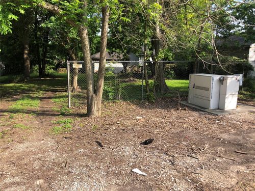 991 Reverend B J Lewis Dr, Houston, TX, 77088-6115 | Card Image