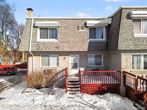 150 Ladd Rd, Walled Lake, MI, 48390-3333 | Card Image