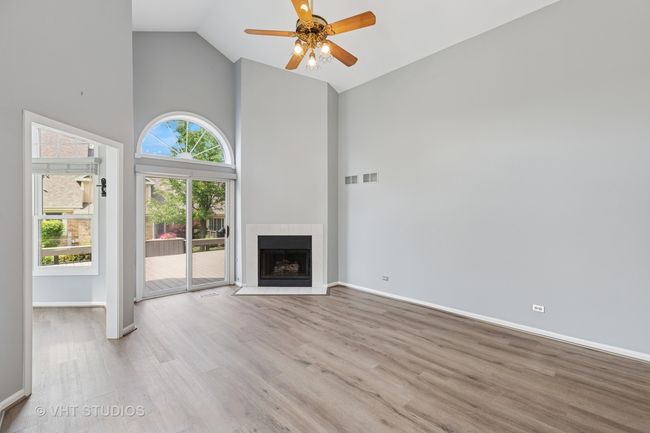 10428 Morningside Ct, Townhouse with 2 bedrooms, 3 bathrooms and 2 parking in Orland Park IL | Image 6