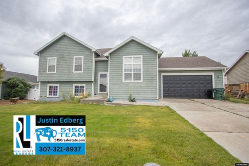 2210 Silvertip St, Bar Nunn, WY, 82601-7710 | Card Image