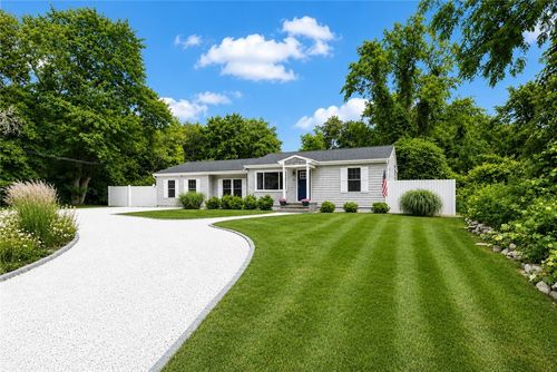 48 Foddering Farm Rd, Narragansett, RI, 02882-4106 | Card Image