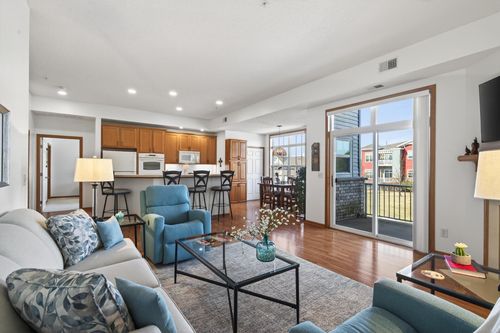 unit-102-17393 72nd Ave N, Maple Grove, MN, 55311-4528 | Card Image