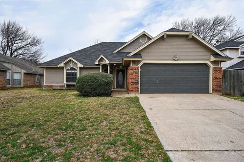7512 Boulder Cir, Fort Worth, TX, 76123-1006 | Card Image