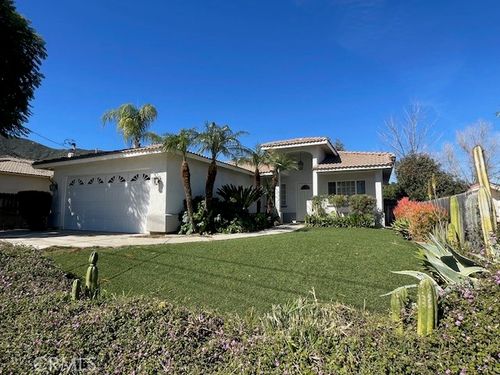 33089 Garner Rd, Lake Elsinore, CA, 92530-1461 | Card Image
