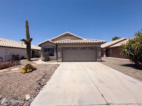 9103 N Palm Brook Dr, Tucson, AZ, 85743-8930 | Card Image