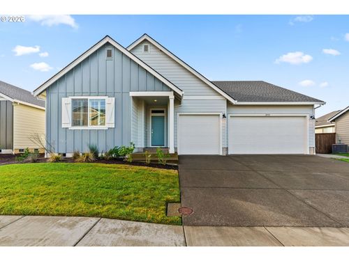 2551 W 15th Ave, Junction City, OR, 97448-8362 | Card Image