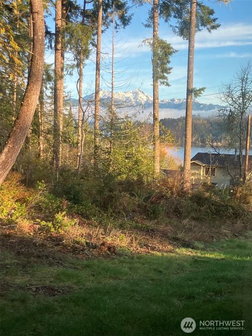 360 E Mcreavy Rd, Union, WA, 98592-9800 | Card Image