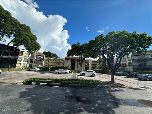apt-310-8050 W Mcnab Rd, Tamarac, FL, 33321-3229 | Card Image