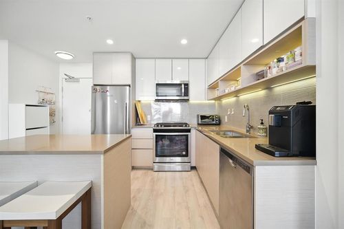 11xx-8850 University Cres, Burnaby, BC, V5A0C8 | Card Image