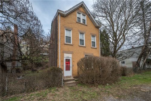 3200 Central Ave, Marshall Shadeland, PA, 15212 | Card Image