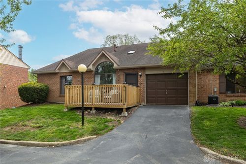 117 Candle Ct, Englewood, OH, 45322-2740 | Card Image